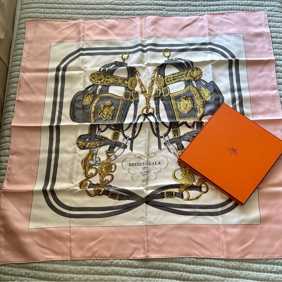 Hermes Scarf 90 - Picture 2 of 2